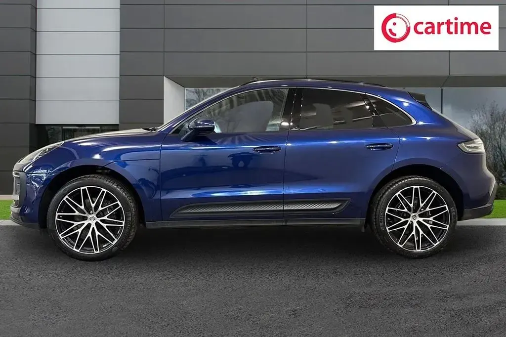 Used Porsche Macan 265 HP (194 kW) 2022 Blue SUV