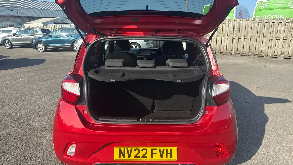 Used Hyundai i10 N Line 101 HP (74 kW) 2022 Red Hatchback