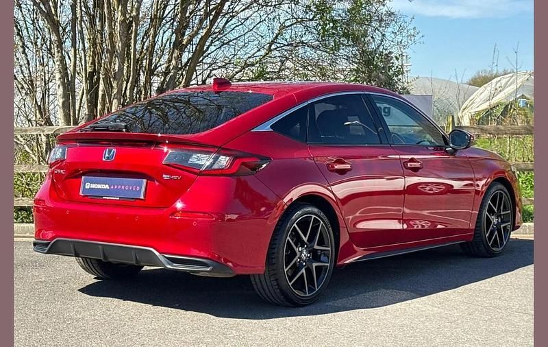 Used Honda Civic Advance 143 HP (105 kW) 2023 Crystal red Hatchback