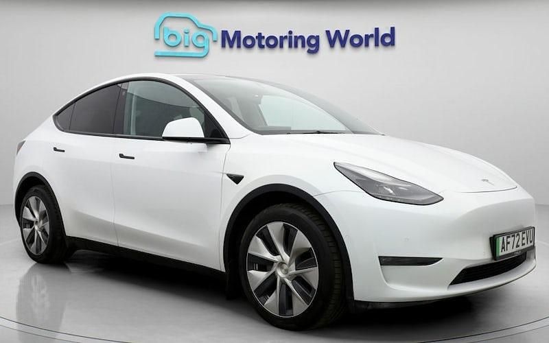 Used Tesla Model Y Long Range AWD 286 kW (389 HP) 2025 SUV