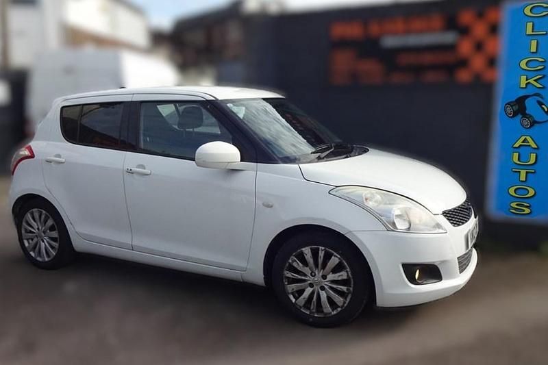 Used Suzuki Swift SZ4 94 HP (69 kW) 2012 White Hatchback