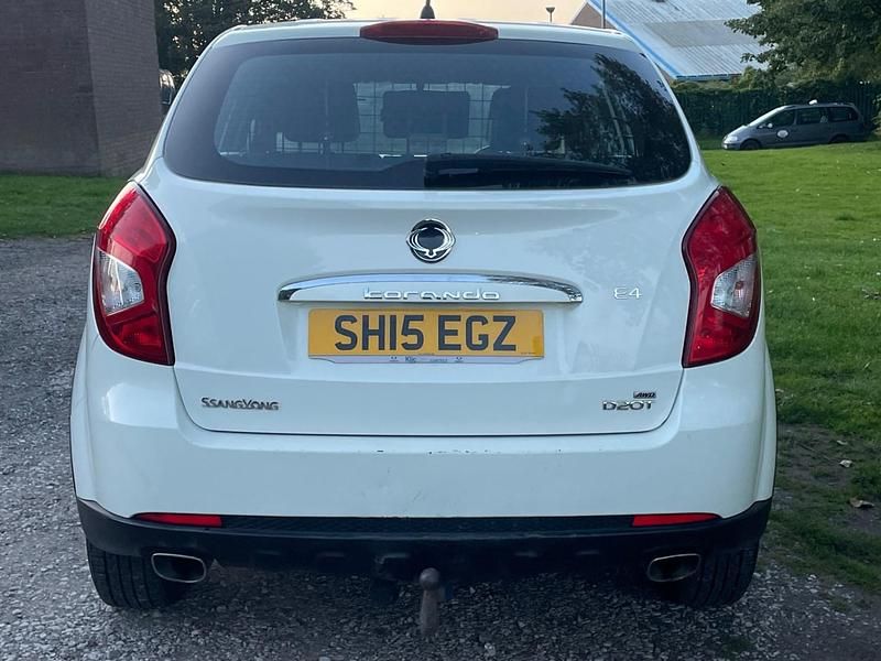 Used Ssangyong (KGM) Korando 2015 White Estate