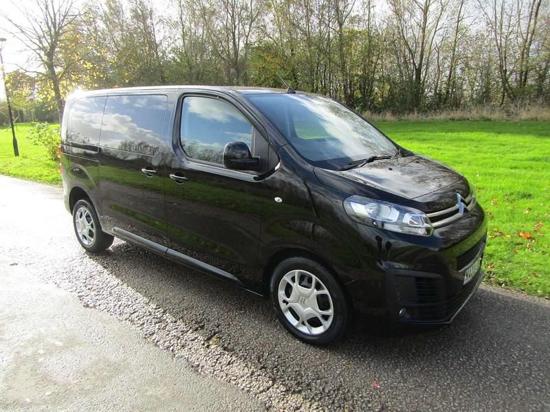 Usado Citroën Spacetourer Business Class 120 HP (88 kW) 2023 Preto Monovolume