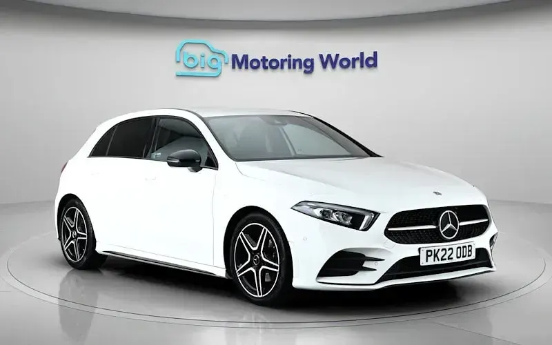 Used Mercedes A180 Executive 136 HP (100 kW) 2022 White Hatchback