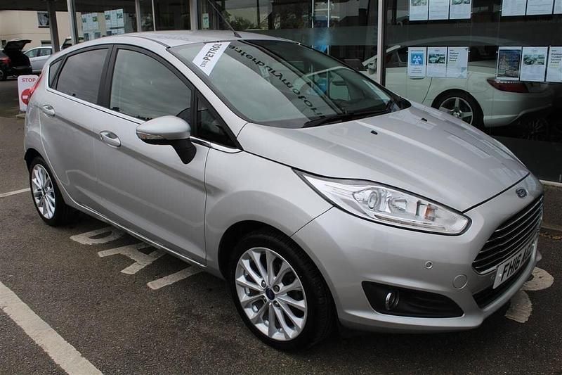Used Ford Fiesta Titanium X 125 HP (91 kW) 2016 Silver Hatchback