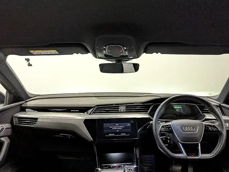 Used Audi e-tron Black Edition 230 kW (313 HP) 2022 White SUV