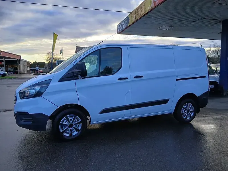 Used Ford Transit Custom 105 HP (77 kW) 2020 White Van