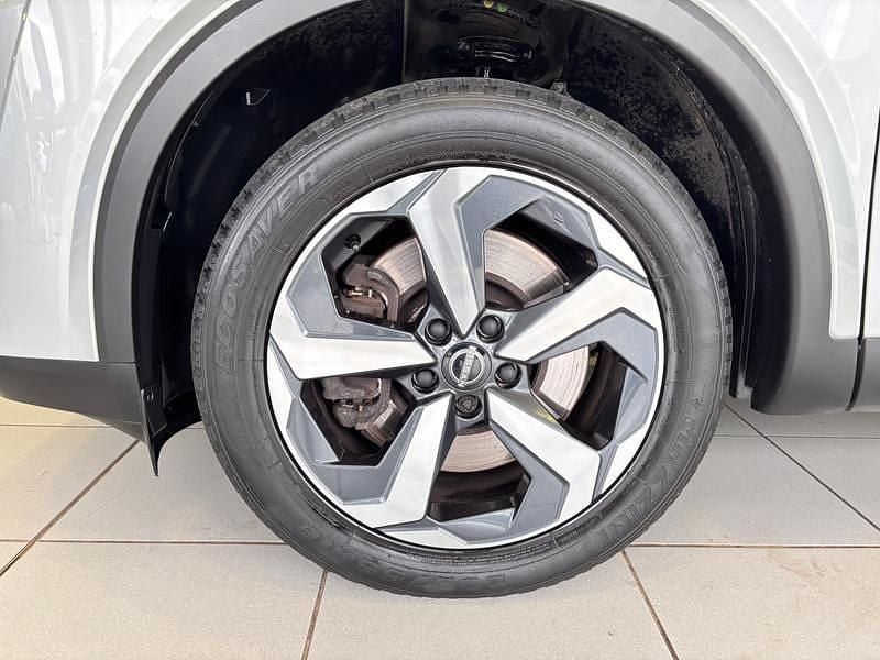 Used Nissan Qashqai N-Connecta 190 HP (139 kW) 2023 Silver SUV