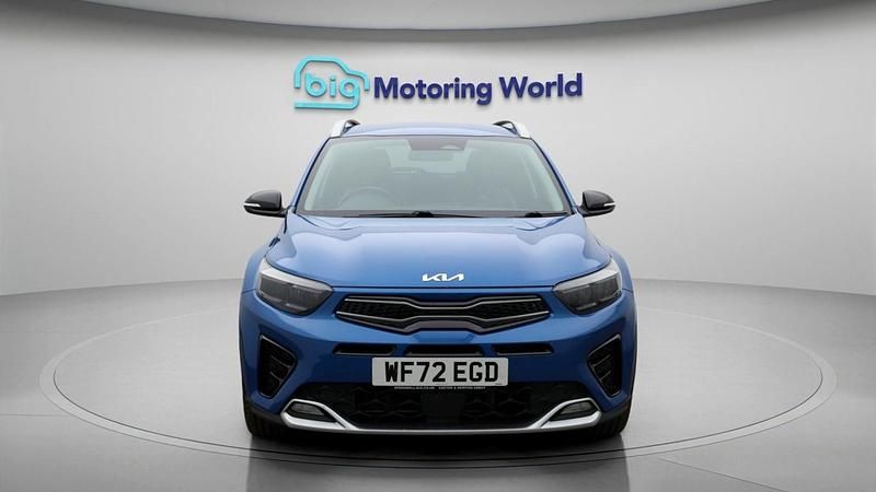 Used Kia Stonic GT-Line 120 HP (88 kW) 2022 Blue SUV