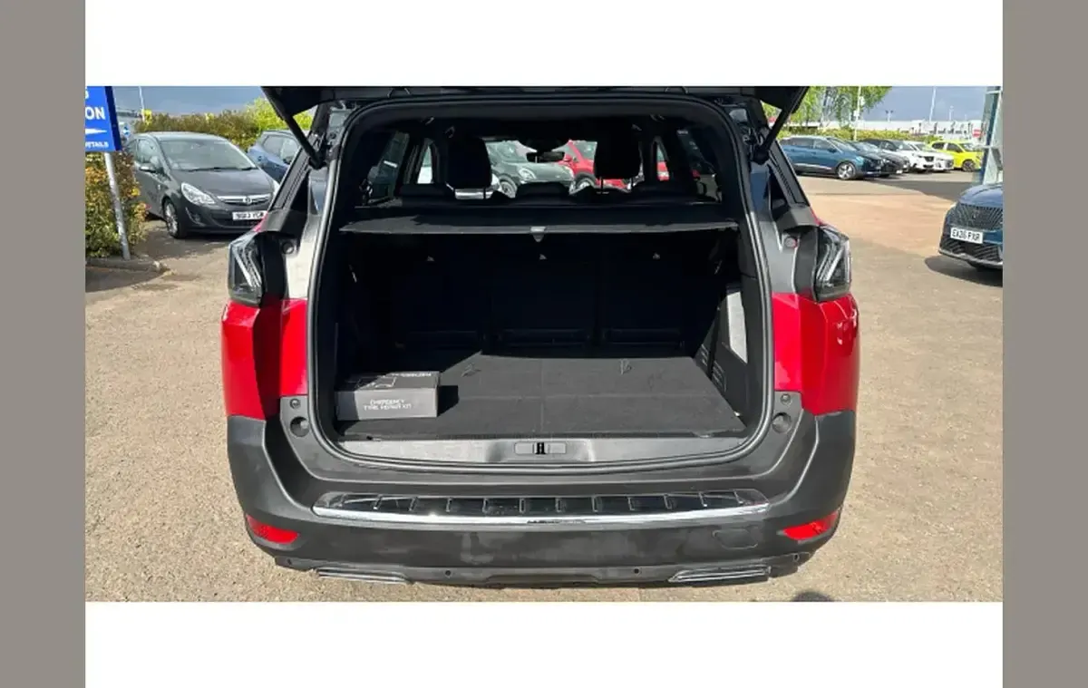 Gebraucht Peugeot 5008 GTi 131 PS (96 kW) 2022 Rot SUV