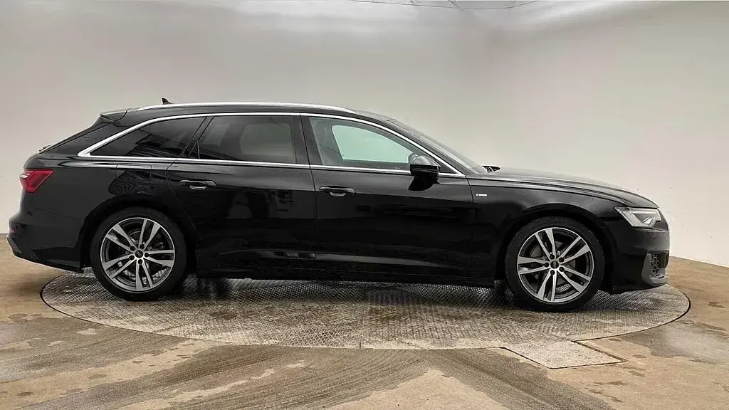 Usado Audi A6 S-Line 224 HP (164 kW) 2024 Preto Carrinha