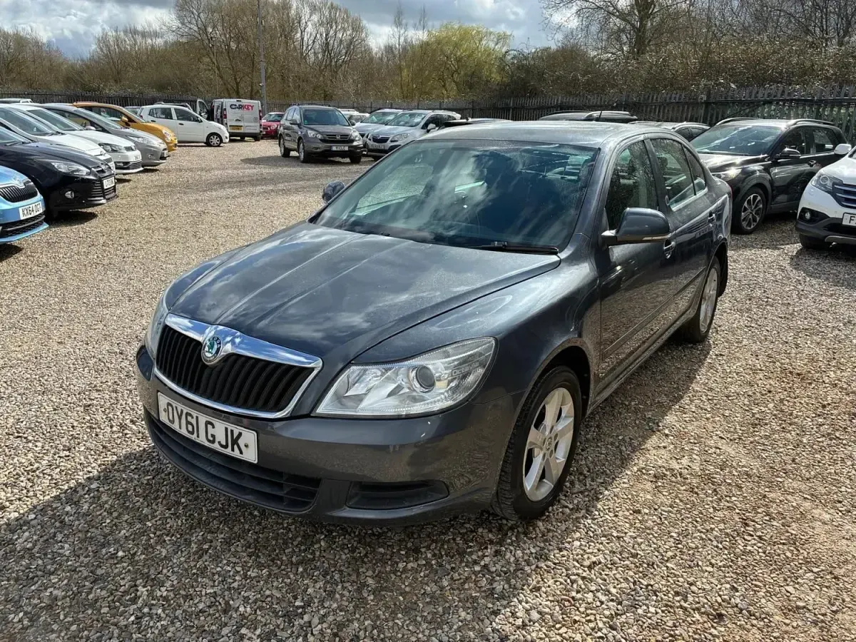 Used Skoda Octavia SE 105 HP (77 kW) 2011 Grey Hatchback