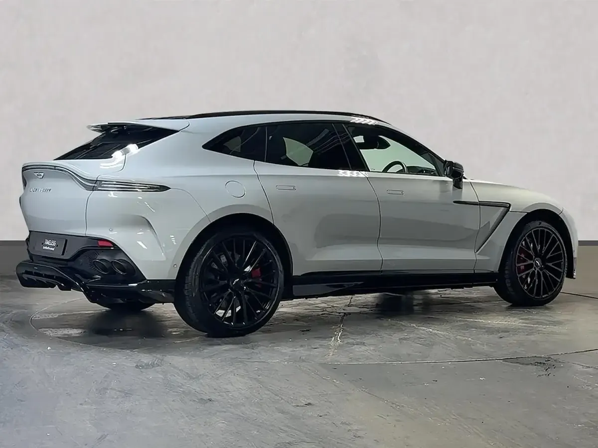 Used Aston Martin DBX 707 HP (519 kW) 2024 Grey SUV