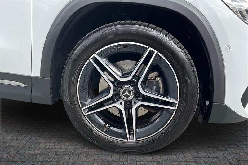 Used Mercedes GLA250 Executive 218 HP (160 kW) 2023 White SUV
