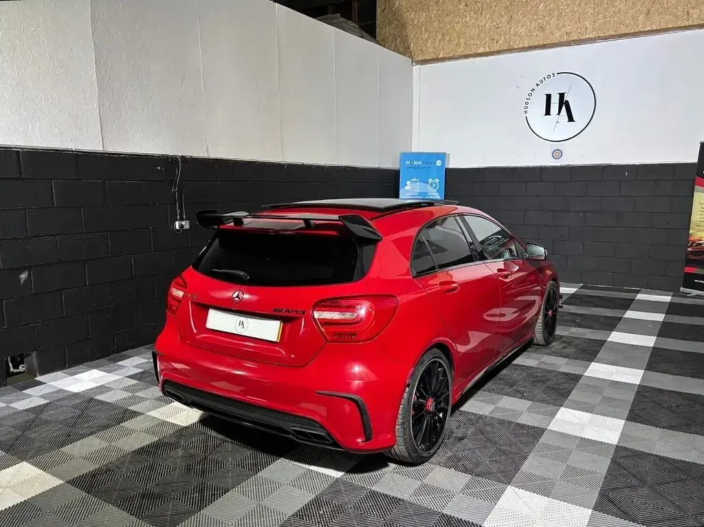 Usado Mercedes A45 AMG AMG 360 HP (264 kW) 2015 Vermelho Citadino