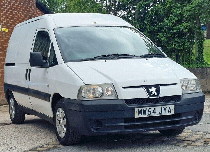 White Used 2004 Peugeot Expert Van | £1,595 - Image 1/4