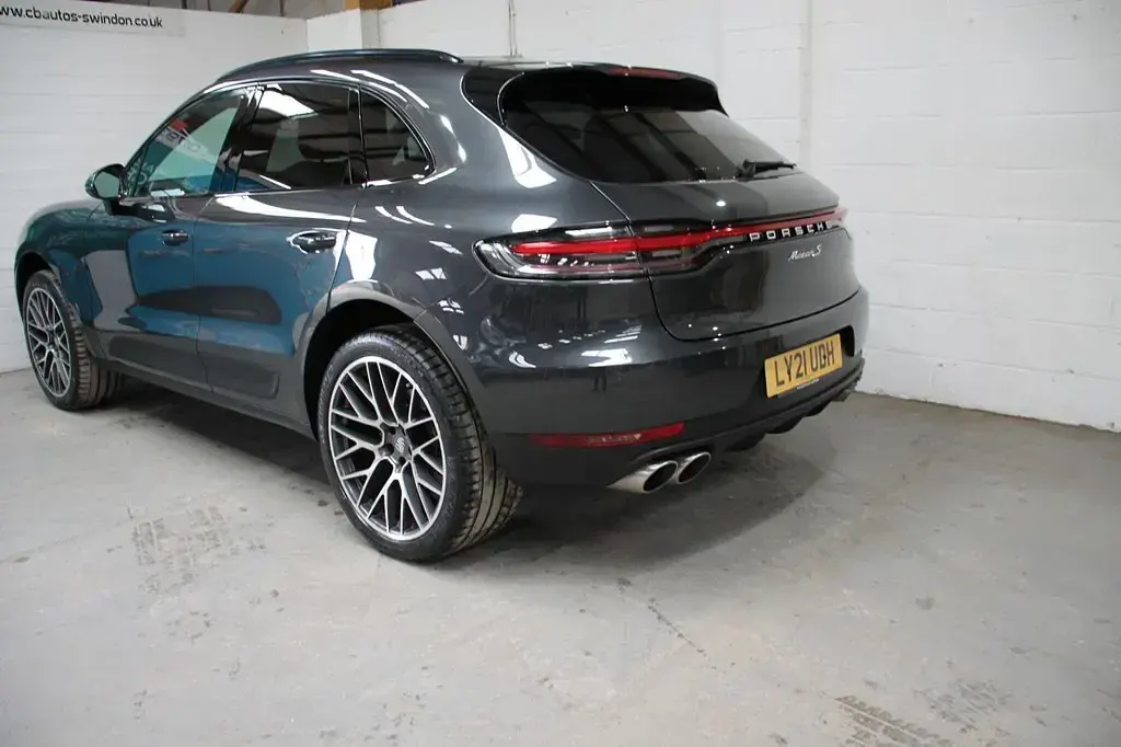 Used Porsche Macan 380 HP (279 kW) 2021 Grey SUV