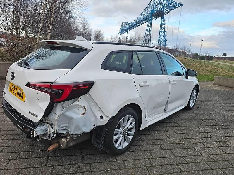 Used Toyota Corolla 2023 White Estate