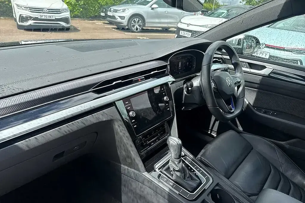 Used VW Arteon 320 HP (235 kW) 2025 Estate