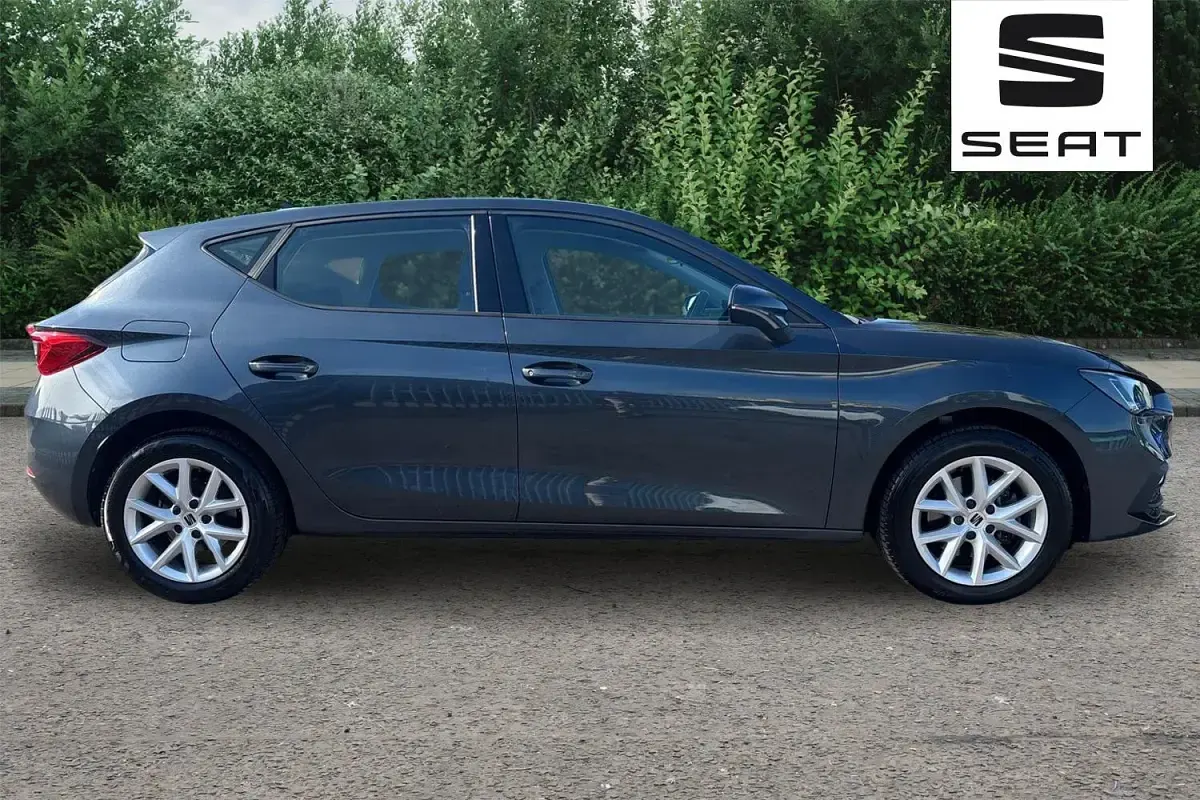 Used Seat Leon SE 130 HP (95 kW) 2023 Grey