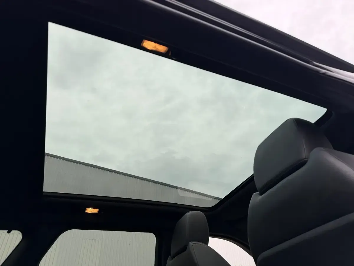 Used Land Rover Range Rover evoque Landmark 180 HP (132 kW) 2019 Black SUV