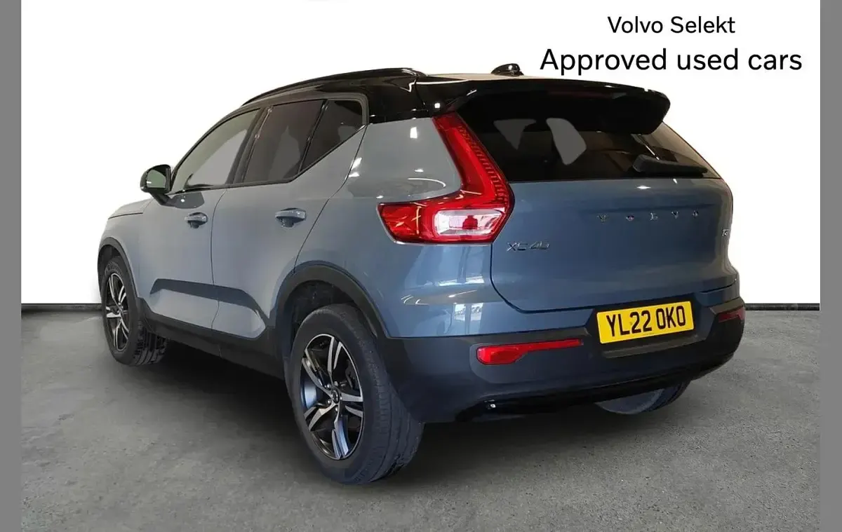 Used Volvo XC40 R-Design 161 HP (118 kW) 2022 Grey SUV