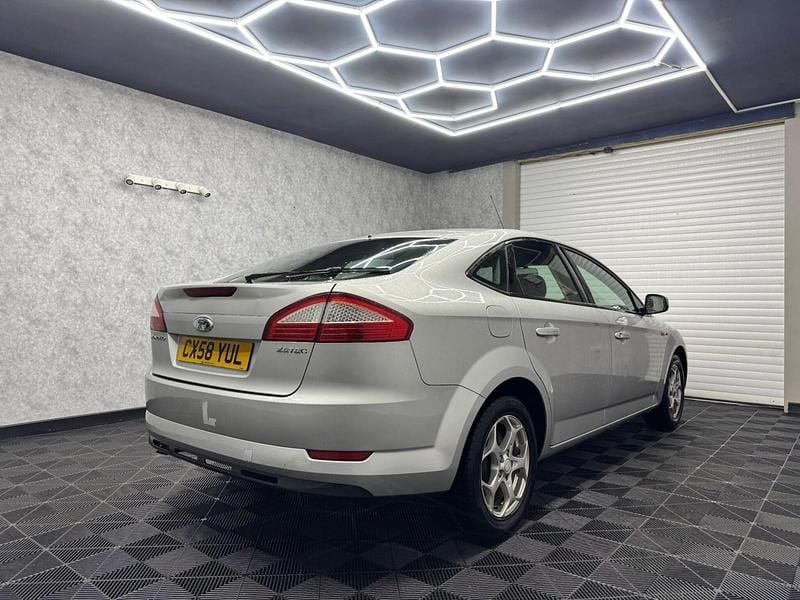Used Ford Mondeo Zetec 2008 Silver Hatchback