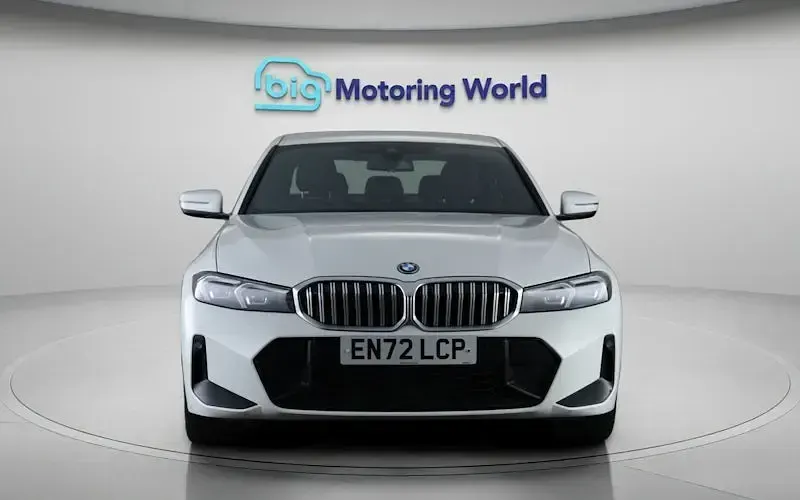 Used BMW 330e M Sport 292 HP (214 kW) 2023 White Sedan