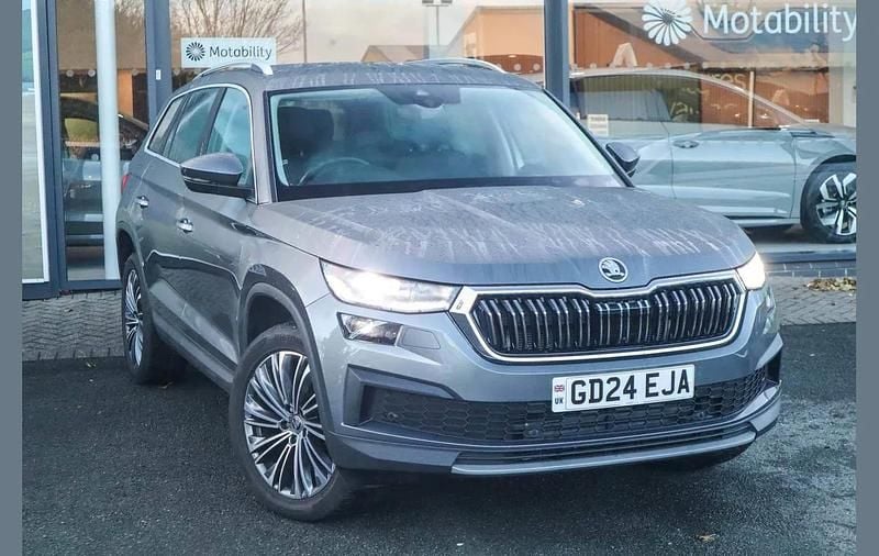 Grey Used 2024 Skoda Kodiaq SE L Executive SUV | £27,626 (Good price) - Image 1/4