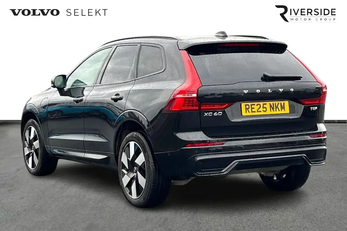 Usado Volvo XC60 Ultra 455 HP (334 kW) 2025 Preto SUV