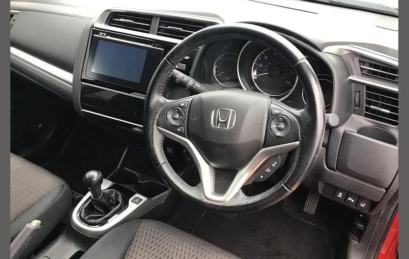 Used Honda Jazz EX 101 HP (74 kW) 2019 Red Hatchback