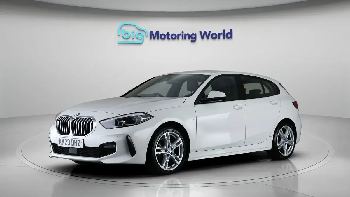 Used BMW 118 M Sport 136 HP (100 kW) 2023 White Hatchback
