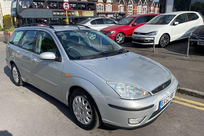 Silver Used 2002 Ford Focus Ghia Estate | £1,500 (Fair price) - Image 1/1