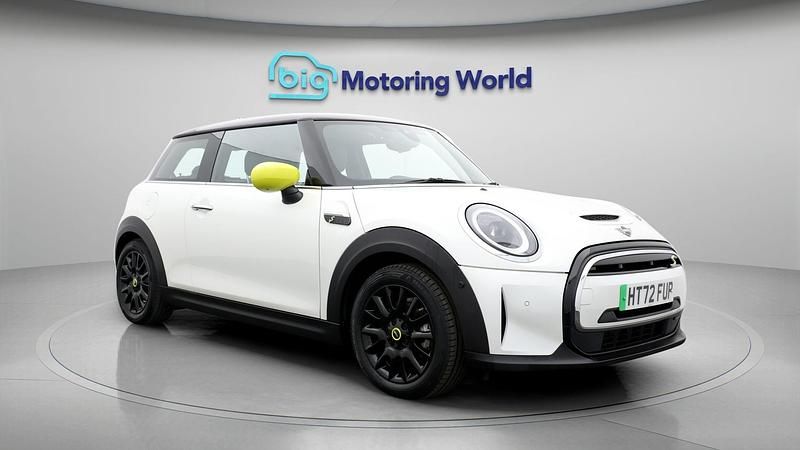 Used Mini Cooper SE Hatch 133 kW (181 HP) 2023 Hatchback