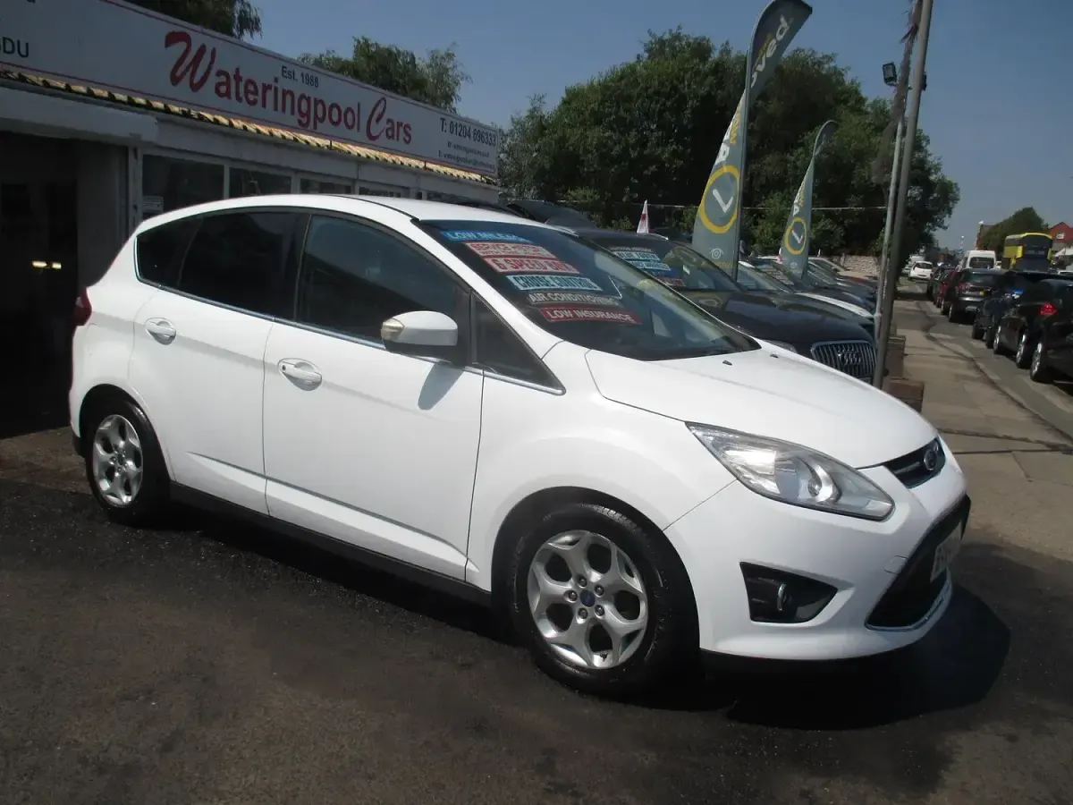 Used Ford C-MAX Zetec 98 HP (72 kW) 2015 White MPV