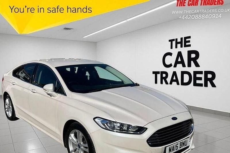 White Used 2015 Ford Mondeo Titanium Hatchback | £9,988 (Fair price) - Image 1/1