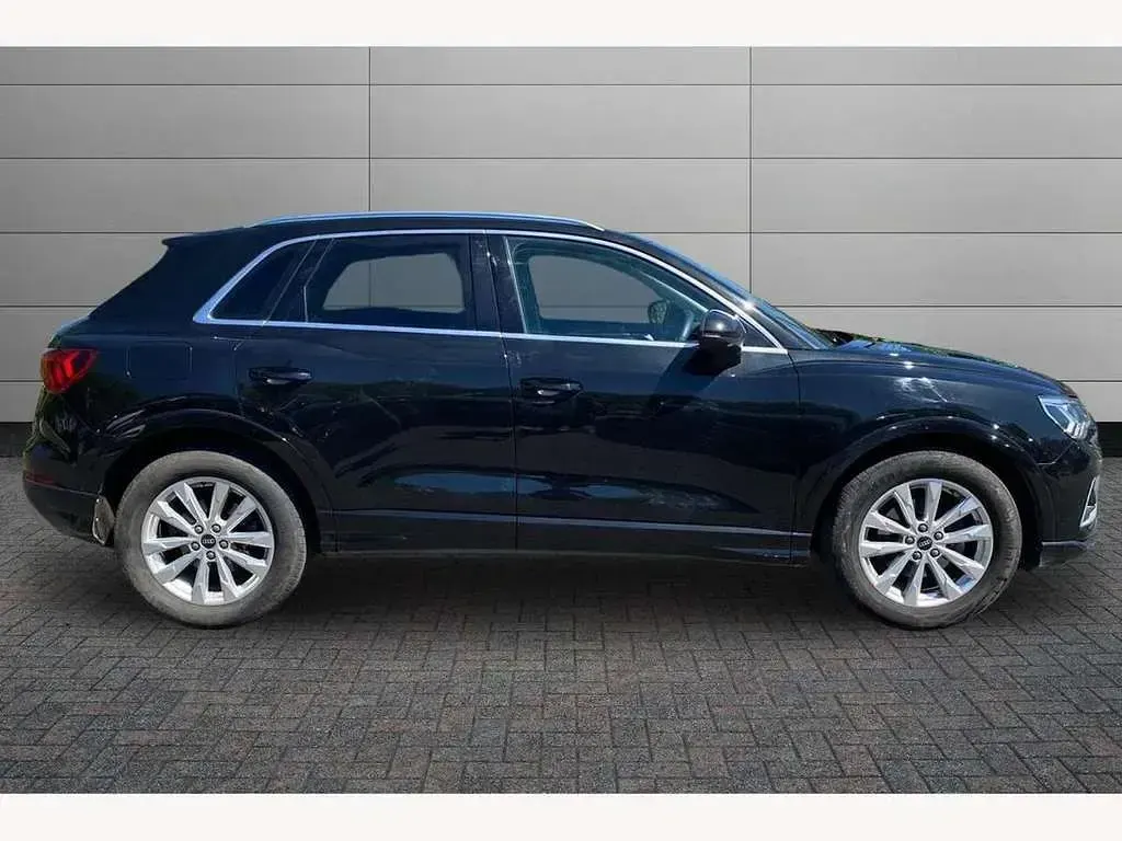 Used Audi Q3 Sport 150 HP (110 kW) 2022 Black SUV