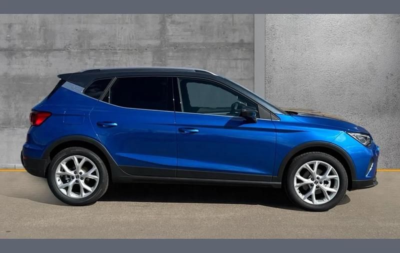 New Seat Arona FR 115 HP (84 kW) 2025 Blue SUV