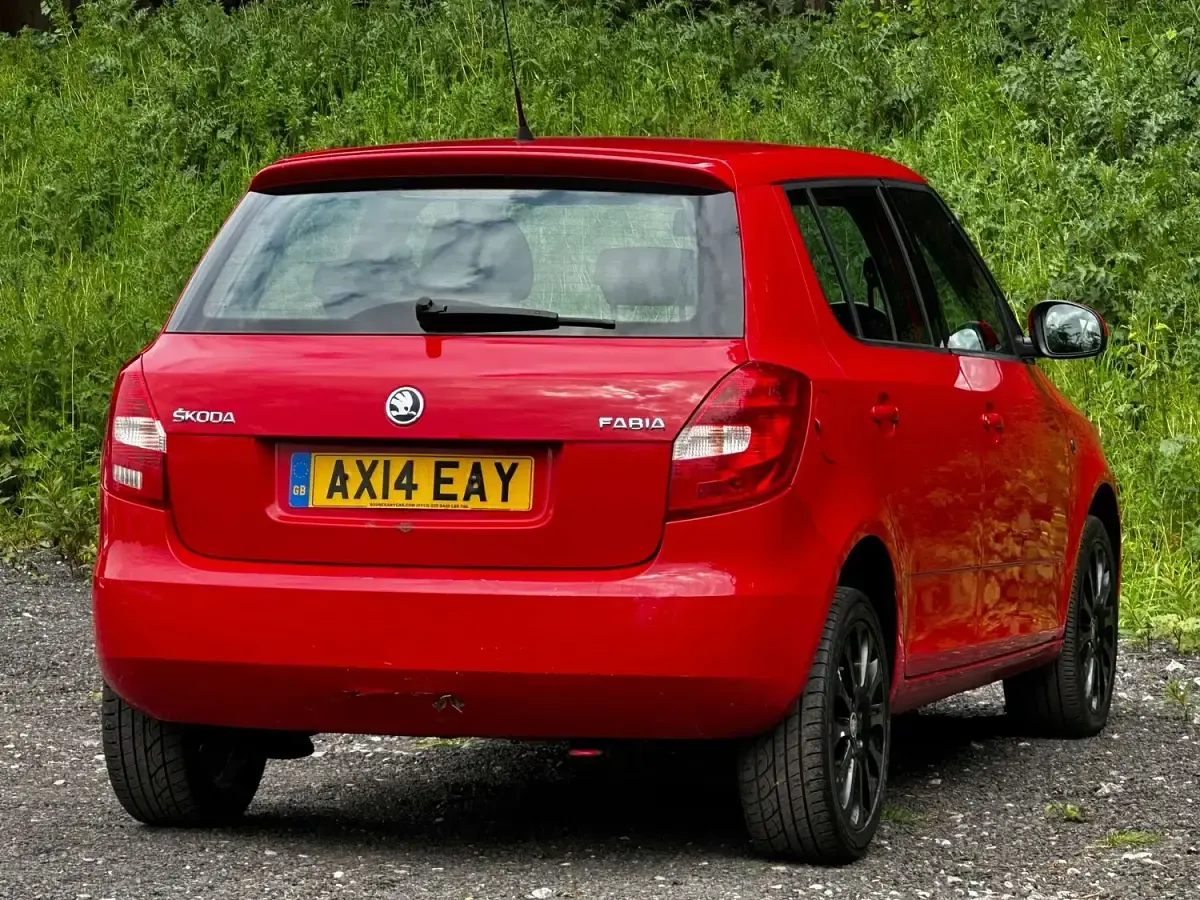 Used Skoda Fabia Elegance 105 HP (77 kW) 2014 Red Hatchback