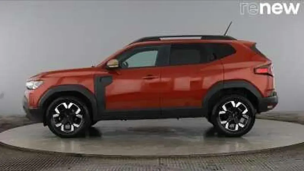 Used Dacia Duster Extreme 130 HP (95 kW) 2025 Brown SUV