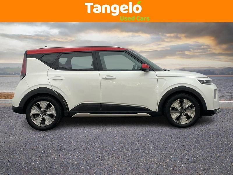 Used Kia Soul 204 HP (150 kW) 2024 White SUV