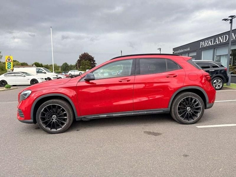 Used Mercedes GLA220 Executive 177 HP (130 kW) 2018 Red SUV