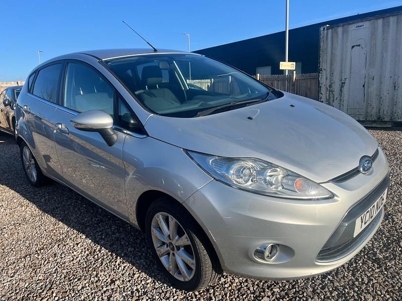 Used Ford Fiesta Zetec 96 HP (70 kW) 2010 Silver Hatchback