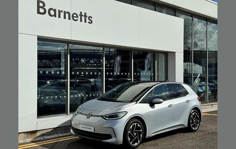Silver Used 2024 VW ID.3 Pro Hatchback | £23,499 (Expensive) - Image 1/4