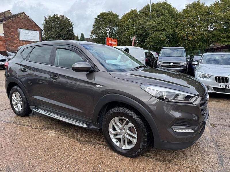 Grey Used 2017 Hyundai Tucson SUV | £7,490 (Good price) - Image 1/4