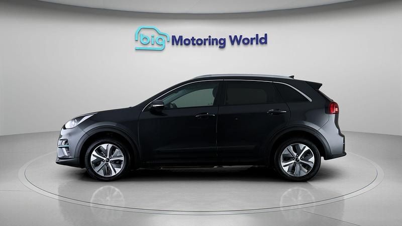 Used Kia e-Niro 147 kW (201 HP) 2022 Grey SUV