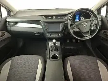 Used Toyota Avensis Business Edition 112 HP (82 kW) 2018 Grey Sedan
