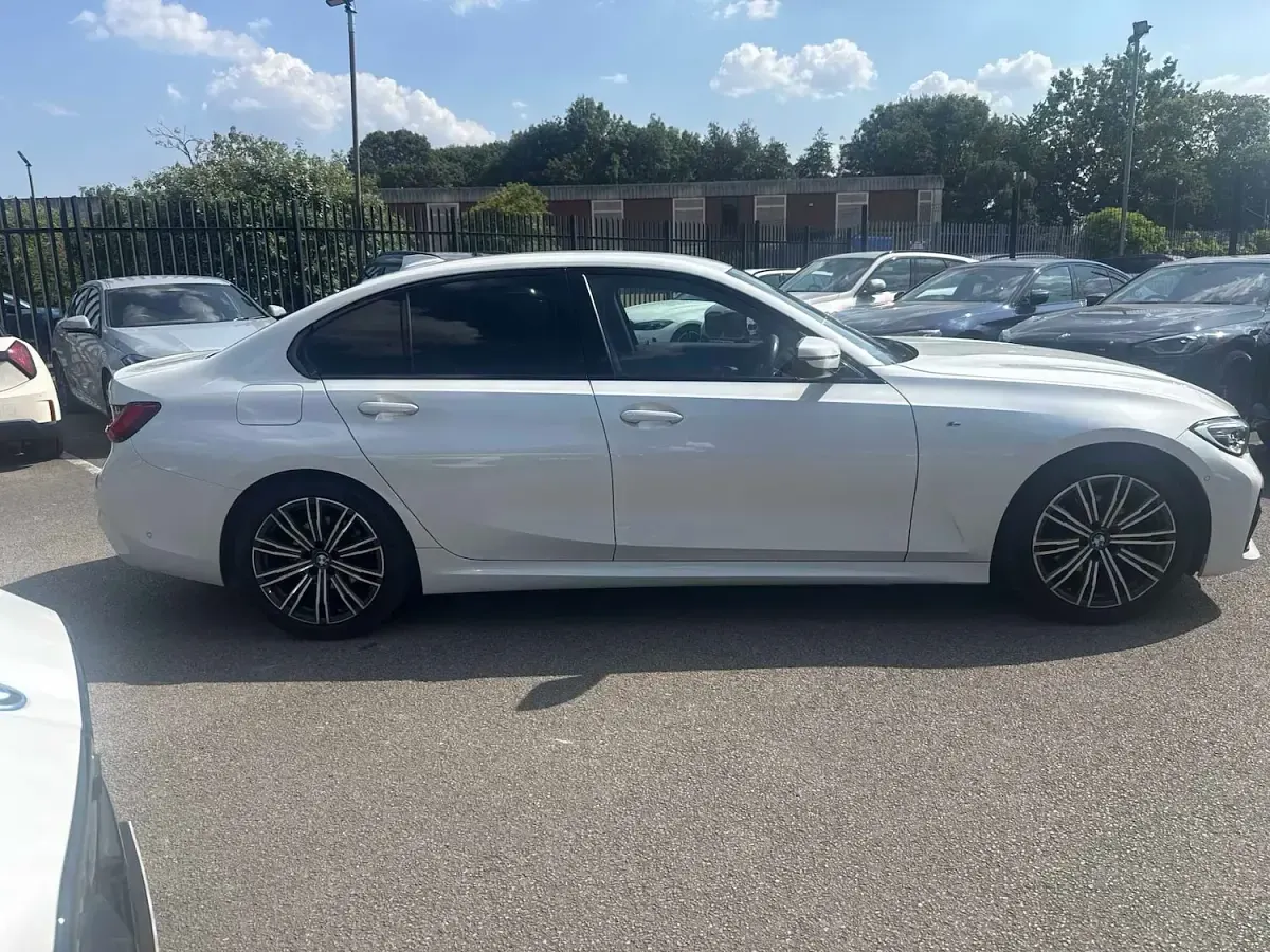 Used BMW 320 M Sport 181 HP (133 kW) 2020 White Sedan