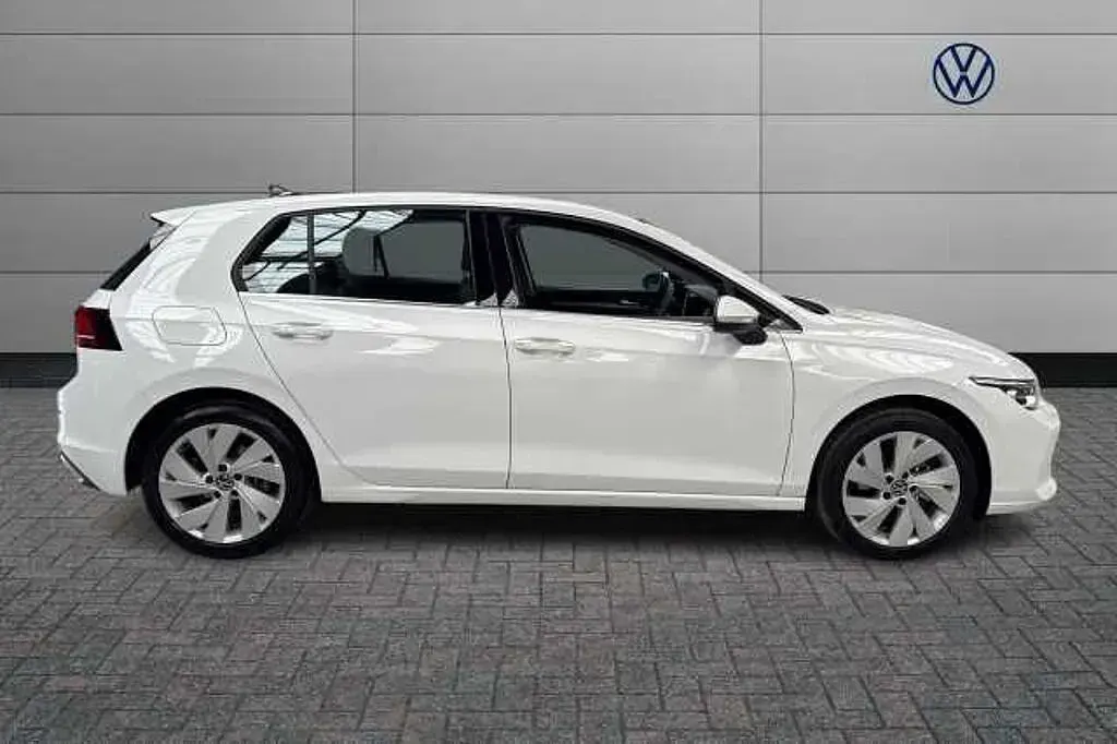 Used VW Golf VIII 150 HP (110 kW) 2025