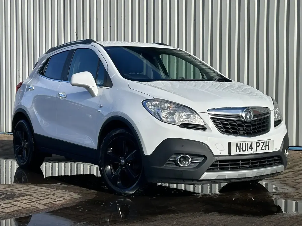 Used Vauxhall Mokka 140 HP (102 kW) 2014 White SUV